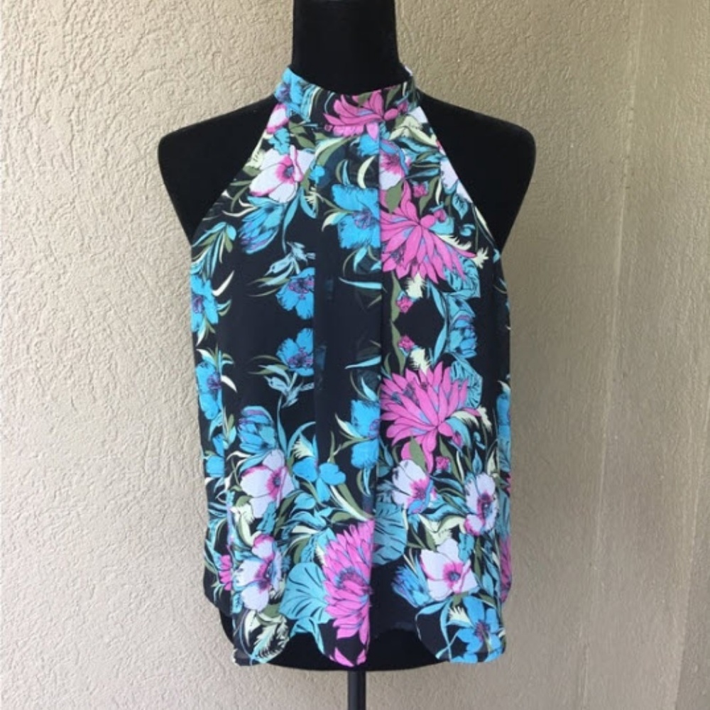 HP🎉 Fun & Flirty Black Floral halter - Picture 4 of 6